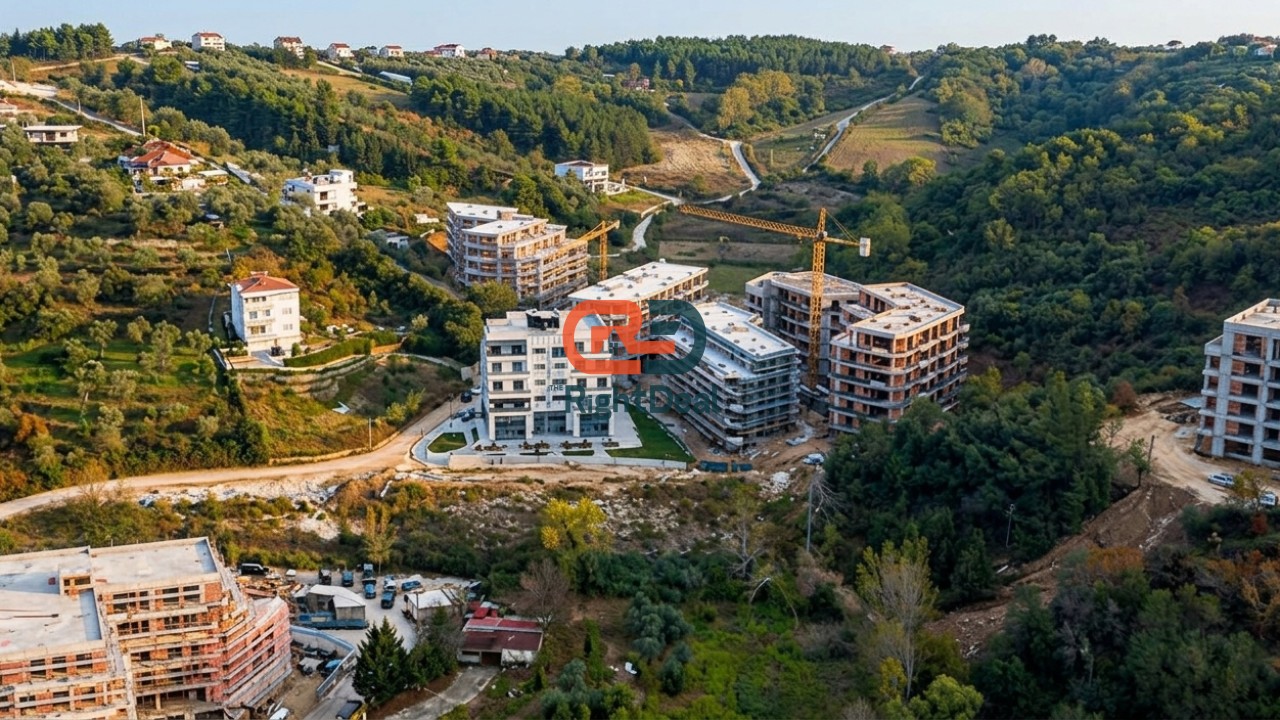 Super Okazion !! Tek Liqeni Thate Shitet Apartament 2+1+2, Me Hapesira ...
