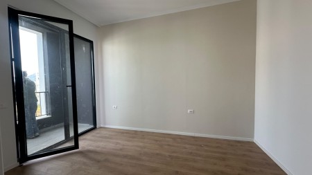 Ne Rrugen Jordan Misja, Shitet Apartament 1+1 I Sapo Perfunduar!
