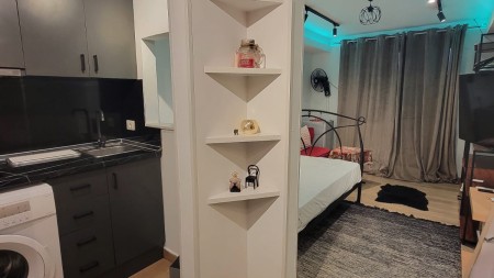 Tek Komuna E Parisit, Jepet Me Qira, Garsoniere Totalisht E Mobiluar!!!
