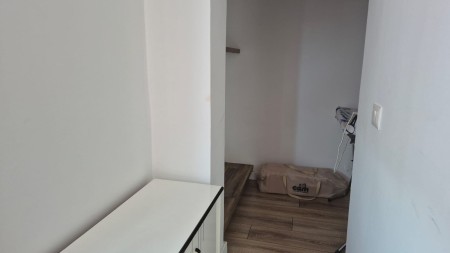Tek Sheshi Willson, Jepet Me Qira, Super Apartament 2+1 I Investuar!!!