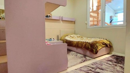 Ne Fresk, Shitet Super Apartament 2+1+Garazhd, Totalisht I Investuar !!