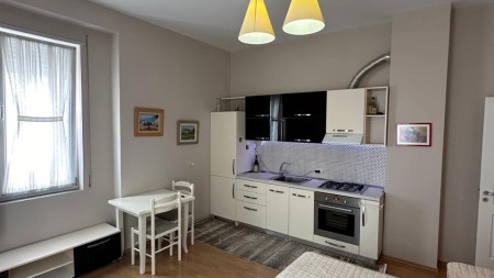Tek Kopshti Botanik, Shitet Super Apartament 1+1 Totalisht I Investuar !!