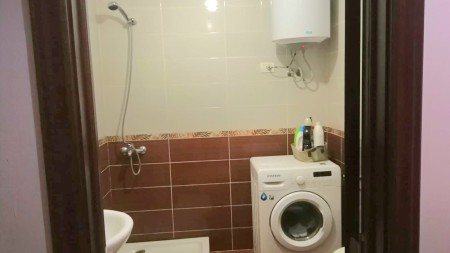 Ne Astir, Shitet Apartament 2+1 Me Planimetri Perfekte Dhe Post Parkimi I Perfshire Ne Cmim !!