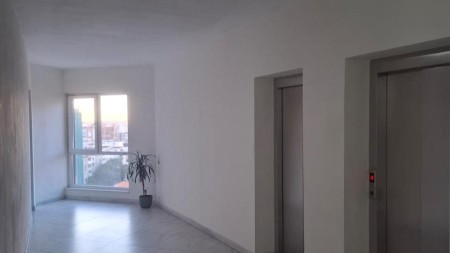 Ne Ali Dem, Tek Kompleksi Darling, Shitet Apartament 3+1 Me Hapesira Te Bollshme !!!