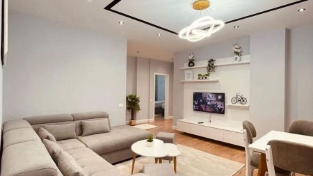 Ne Rr. Frosina Plaku, Jepet Me Qira Super Apartament 2+1, Prane Kompleksit Kontakt !!!