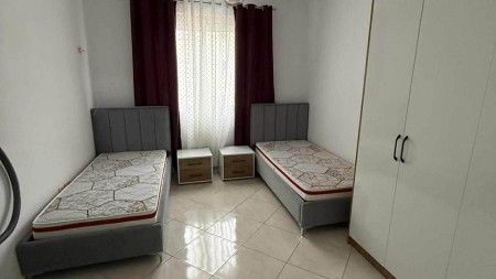 Ne Astir, Jepet Me Qira Apartament 2+1+2, Me Post Parkimi!!