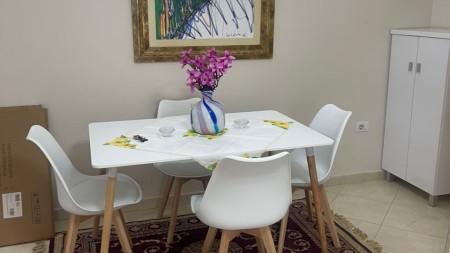Mbrapa Fakultetit Te Shkencave Te Natyres, Jepet Me Qira Apartament 1+1 Ideal Per Banim!