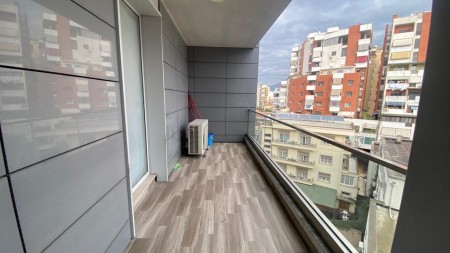 Tek Turdiu Center, Jepet Me Qira Zyre Me Nje Lokacion Fantastik!
