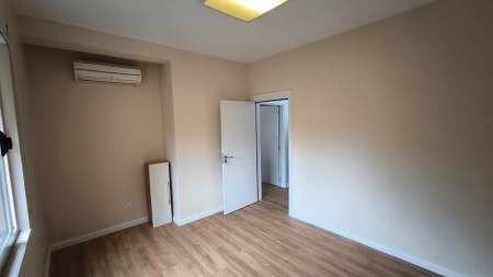 TeK Mine Peza Shitet Apartament 2+1 I Investuar!!!