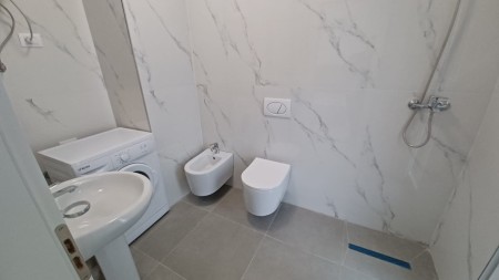 Ne Astir, Jepet Me Qira Apartament 2+1+2+Post Parkimi, Me Hapesira Te Bollshme!!!