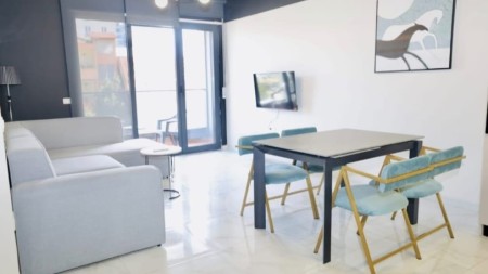 Tek Parku Olimpik, Jepet Me Qira Apartament 2+1, Me Mobilim Luksoz !!