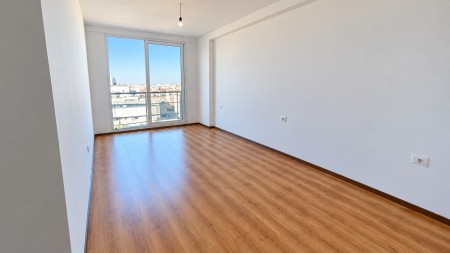 Prane Farmacise 10, Jepet Me Qira Apartament 2+1+2, Ideal Per Banim !!!