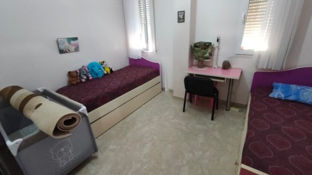 Ne Rrugen Jordan Misja ,Shitet Apartament 2+1 Me Orientim Perfekt!!