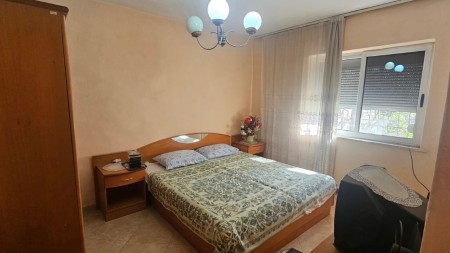 Tek Mozaiku I Tiranes, Shitet Apartament 2+1+2 Ballkone Ideal Per Banim Ose Investim !!!