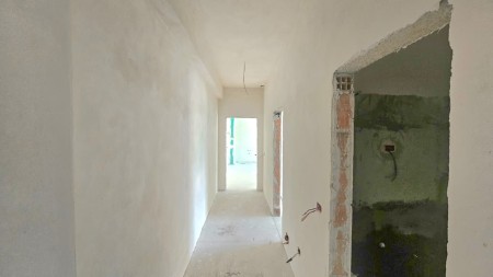 Super Apartament 2+1+2 Per Shitje, Tek Liqeni I Thate, Me Pamje Spektakolare !!