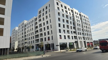 Ne Porcelan, Shitet Super Apartament 3+1+2 Me Planimetri Shume Te Rregullt!