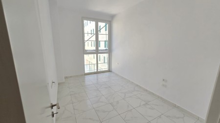 Tek Corner Residence, Jepet Me Qira Apartament 3+1, Me Planimetri Dhe Vendndodhje Perfekte!