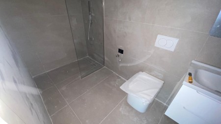 Ne Komune Te Parisit Shitet Apartament 1+1 Perfekt Per Investim!!