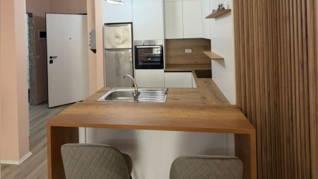 Te Kompleksi "Aura" Shitet Super Apartament 1+1 i Mobiluar!!!