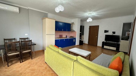 Ne Durres, Prane Hotel Dolce Vita, Shitet Apartament 1+1, Shume Prane Detit !!!