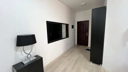 Tek Jordan Misja, Shitet Apartament 1+1 Me Verande !!!