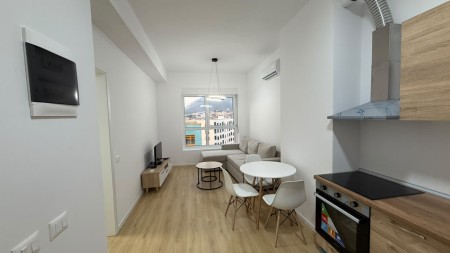 Tek Kompleksi Kadiu, Shitet Apartament 1+1, Totalisht I Investuar !!!