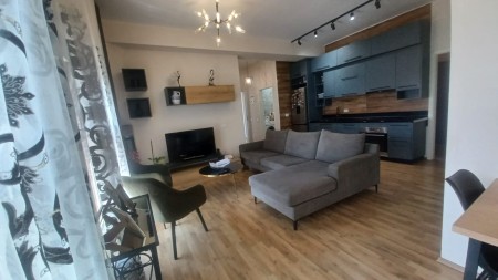 Ne Ali Dem, Tek Kompleksi Mangalem 21, Shitet Super Apartament 3+1+2, Ideal Per Banim !!!