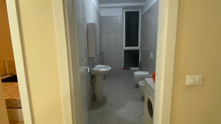 Tek Bulevardi I Ri, Jepet Me Qira Apartament 2+1+2 Me Planimetri Perfekte, Ideal Per Banim!!!