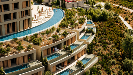 Tek Kompleksi Sun Palase, Shitet Super Apartament 1+1, Me Pamje te Lire !