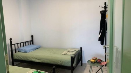 Ne Kompleksin “San Pietro“ Ne Gjirin E Lalezit, Shitet Apartament 1+1, I Pershtatur Ne 2+1 Me Oborr !!!