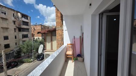 Afer Gjimnazit Partizani, Shitet Super Apartament 1+1, Ideal Per Banim Dhe Investim !!!