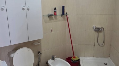 Tek Kodra e Diellit, Shitet Super Apartament 2+1, Me Location Perfekt !!