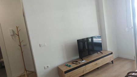 Tek Univers City, Jepet Me Qira Apartament 1+1, Gati Per Banim!!!