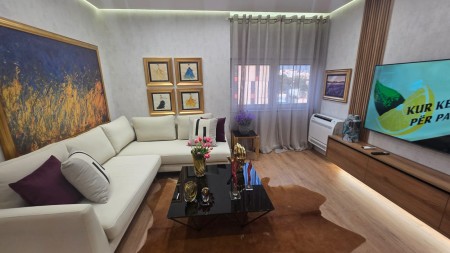 Ne Fillim Te Don Boskos, Prane Zogut Te Zi, Shitet Super Apartament 2+1 I Rikonstruktuar !!!
