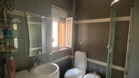 Tek Rruga E Durresit, Jepet Me Qira Apartament 2+1 Ideal Per Banim Me Lokacion Perfekt!!!