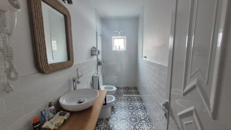 Tek Sheshi Willson, Jepet Me Qira, Super Apartament 2+1 I Investuar!!!