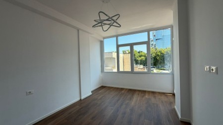 Ne Laprake, Shitet Super Apartament 1+1, Me Orientim Perfekt !!!