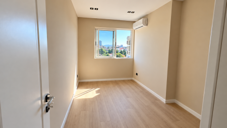 Tek Mozaiku I Tiranes, Shitet Apartament 1+1 Me Planimetri Te Rregullt!!