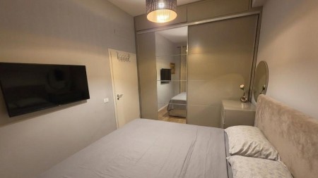 Tek Kompleksi Mangalem 21, Shitet Apartament 1+1 + Post Parkimi, Konvertohet ne 2+1, Ideal Per Banim !!!