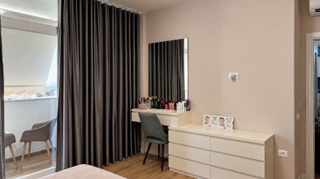 Prane Shkolles Se Baletit, Shitet Apartament 2+1, I Investuar Totalisht!!!