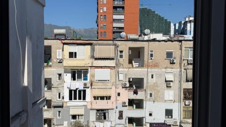 Ne Myslym Shyr, Prane Shkolles Pjeter Budi, Shitet Apartament 1+1 I Investuar Me Orientim Perfekt !!!