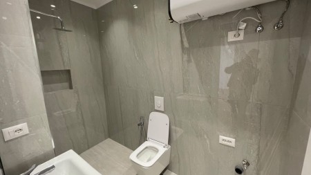 Tek Mozaiku I Tiranes, Shitet Super Apartament 1+1 Me Planimetri Te Rregullt Dhe Lokacion Perfekt !!