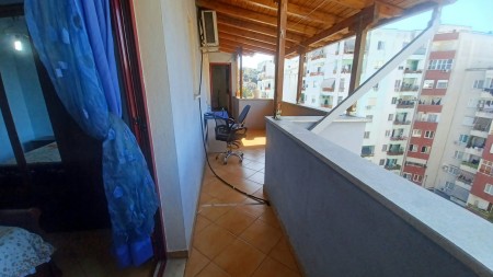 Ne Misto Mame, Shitet Apartament 2+1, Mundesi Ideale Banimi Ose Investimi !!!