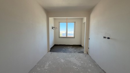 Prane Teg, Tek Rezidenca Secret Garden Shitet Apartament 3+1+2 Me Planimetri Te Rregullt!!