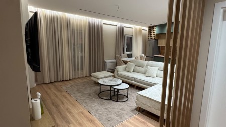 Tek Rruga Jordan Misja, Shitet Apartament 2+1+2 Totalisht I Investuar!!