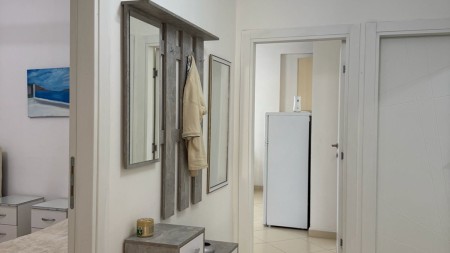 Prane Inxhinierise Se Ndertimit, Jepet Me Qira Apartament 2+1, Gati Per Banim!!!