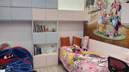 Prane Stadiumit "Dinamo", Shitet Apartament 2+1+2, Mundesi Shfrytezimi Per Njesi Biznesi !!