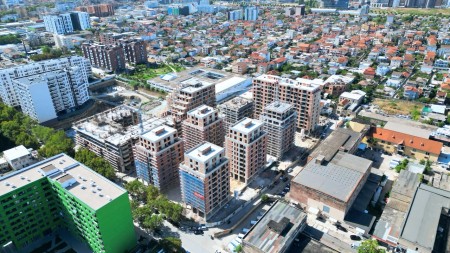 Tek 5 Maji, Shitet Apartament 1+1 Ideal Per Investim !!!