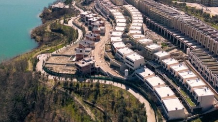 Tek Swan Lake Residence, Shitet Super Duplex, Me Orientim Dhe Pamje Fantastike!!!