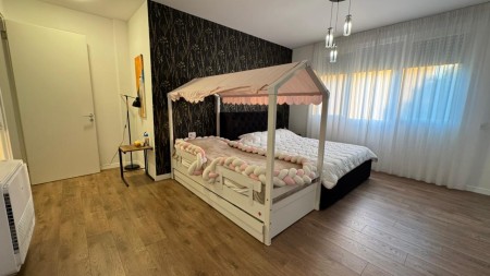Tek Secret Garden 2, Shitet Super Apartament 2+1+2 Me Oborr!!